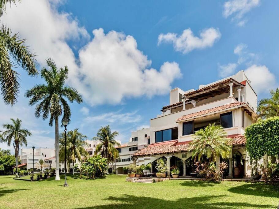 Elegant Lagoon Front Villa By Casa Paraiso Канкун Экстерьер фото