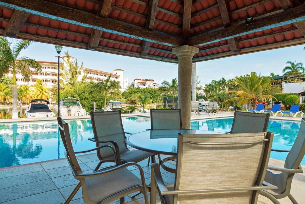 Elegant Lagoon Front Villa By Casa Paraiso Канкун Экстерьер фото